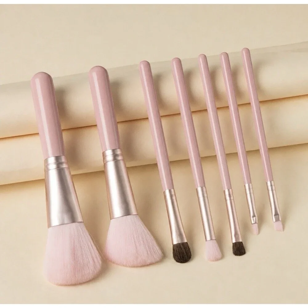 Professional 7-Piece Makeup Brush Set With Travel Case Pastel Pink NEW